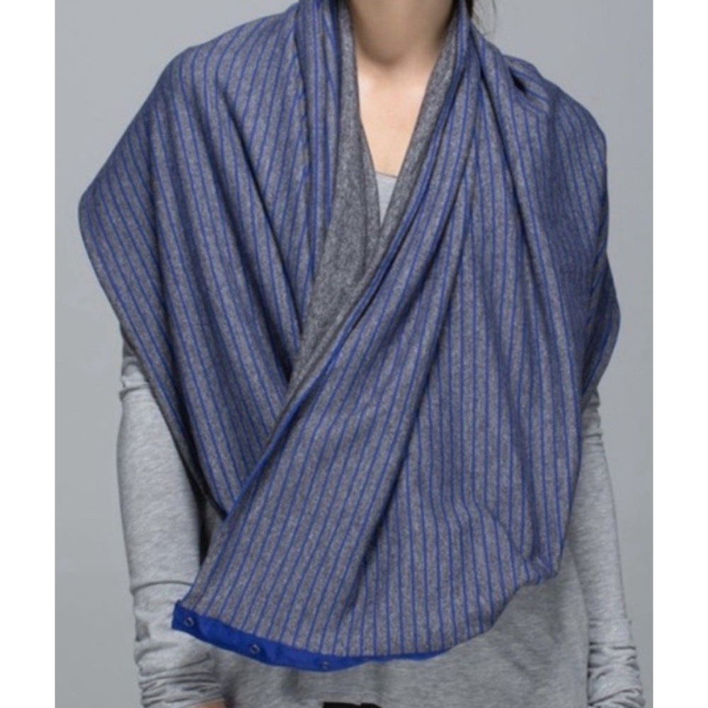Lululemon Vinyasa Scarf Parallel Stripe Pigment Blue Heathered Black Infinity OS